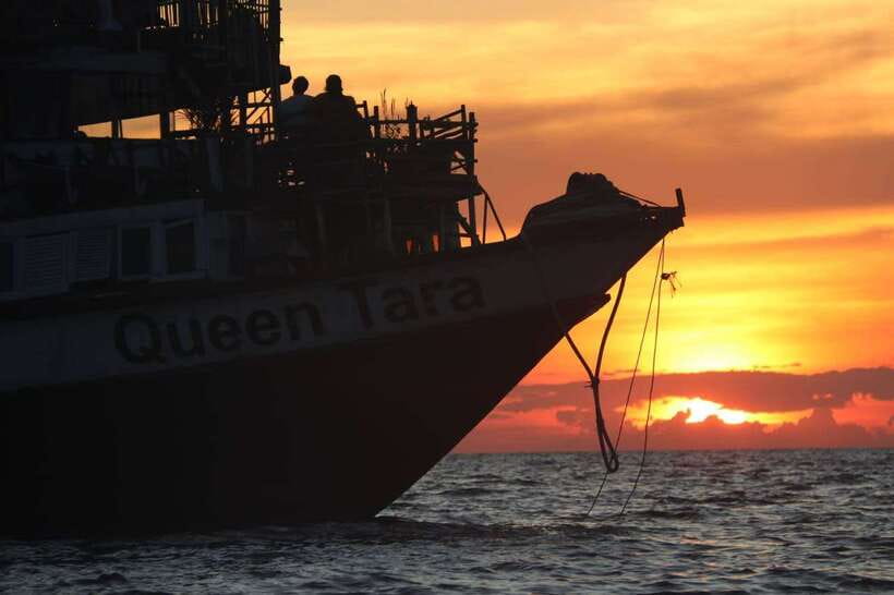 Sunset Dinner Tour: Tonle Sap Lake Floating Village - Leaving Siem Reap around 3:30 p.m.