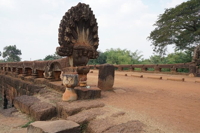 The Journey Phnom Penh to/from Siem Reap: A Memorable Tour - Stop two: Kampong Kdei Bridge and Khmer engineering
