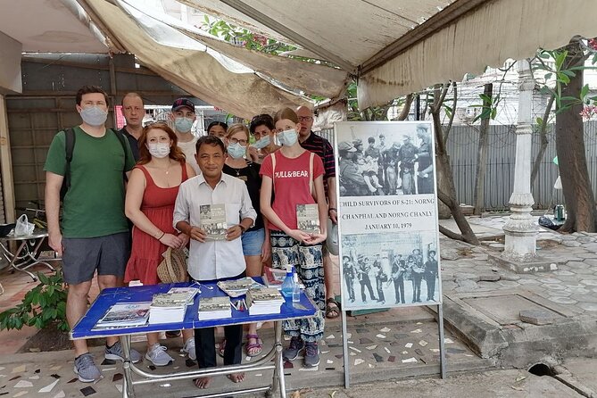 The Killing Field and Toul Sleng Genocide Museum (S21) Tour - The journey to Choeung Ek
