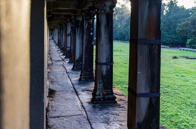 The Magnificent Angkor Wat - Price, timing, and the real value
