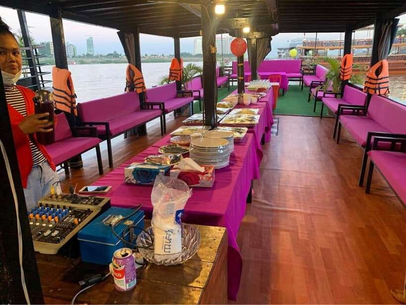 Tonle Sap Cruise & land Tour between Phnom Penh & Siem Reap - Starting with the Tonle Sap