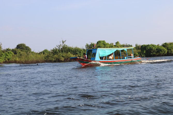 Tonle Sap Lake - Fishing Village & Flooded Forest - Reaching Kampong Phluk by boat