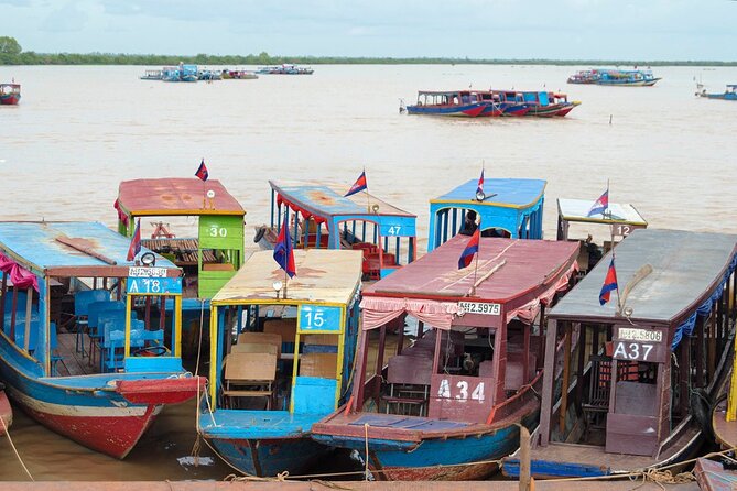Tonle Sap Lake & Kampong Khleang Village Day Tour - The one-hour road from Siem Reap