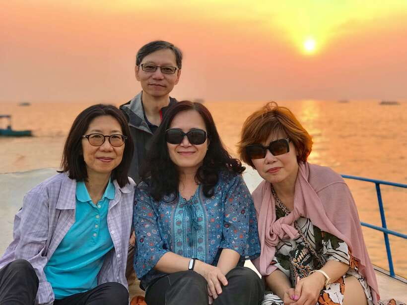 Tonle Sap Tour of Kompong Phluk Village & Evening Food tour - Seeing Kompong Phluk from the water