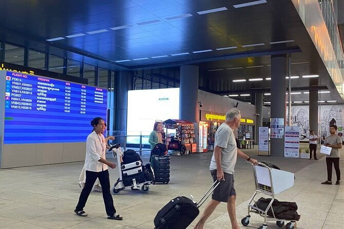 Transfer from Hotels in Siem Reap City to Siem Reap Airport - What the one-hour airport ride is like