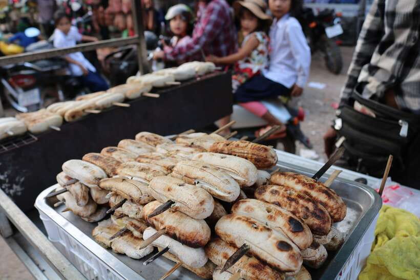 Twilight Tastes of Siem Reap Include Dinner - First stop: a market for local shoppers