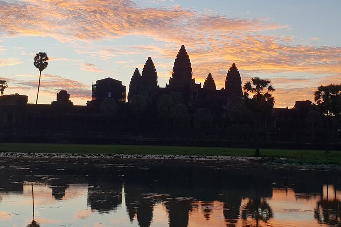 Two Days Angkor Tour - The value of a private vehicle and guide