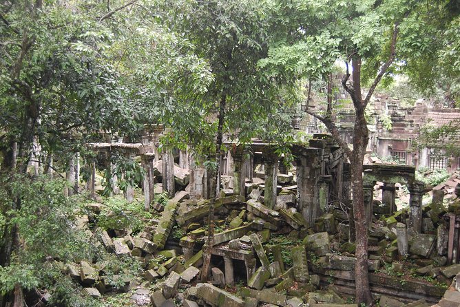 Two Days Angkor Wat Park-Beng Mealea and Kampong Phluk Village - Why the 5 AM start matters at Angkor Wat
