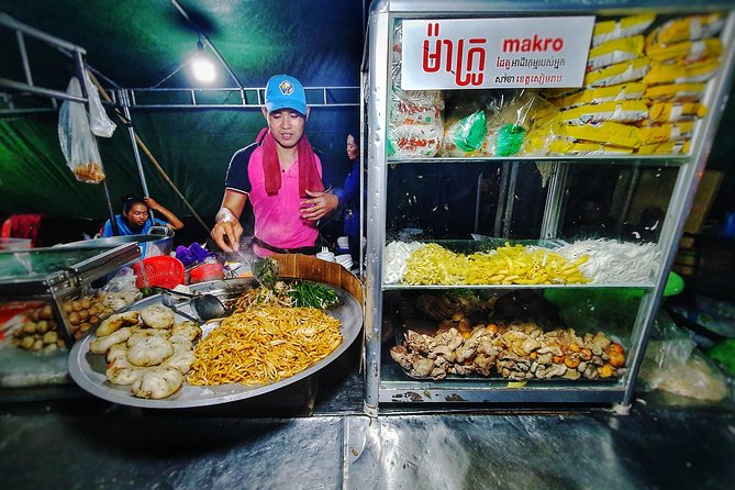 Ultimate Siem Reap Food Tour (10 Locals Tasting with Drinks & Transport) - Who should book this food tour