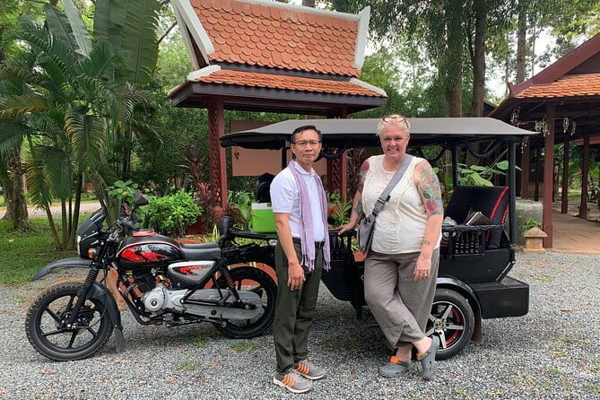 Ultimate Siem Reap Food Tour by Tuk Tuk - 20 Tastings, 8 Stops - What you will eat, and how much food to expect