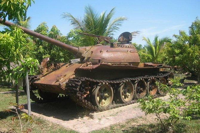 War Museum, Killing Field and Floating village ( Chong Kneas) Tour - Starting at 8:30 a.m. with a private vehicle