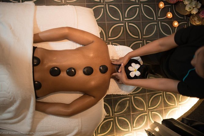 Warm Stone Massage - Settling in with the welcome drink
